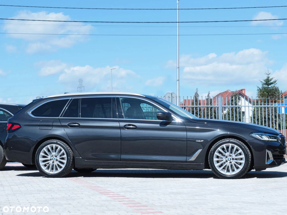 BMW Seria 5 530e Luxury Line sport - 31