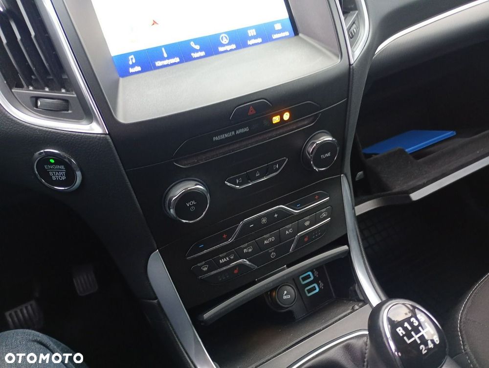 Ford Galaxy - 27