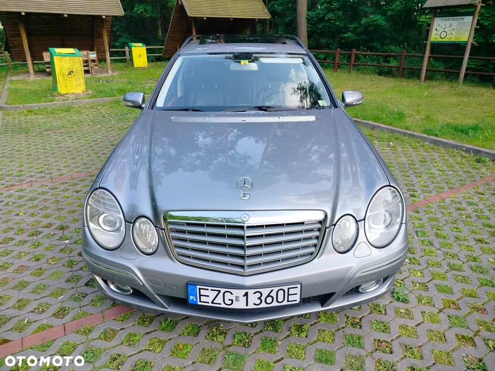 Mercedes-Benz Klasa E 280 4-Matic T Elegance - 3