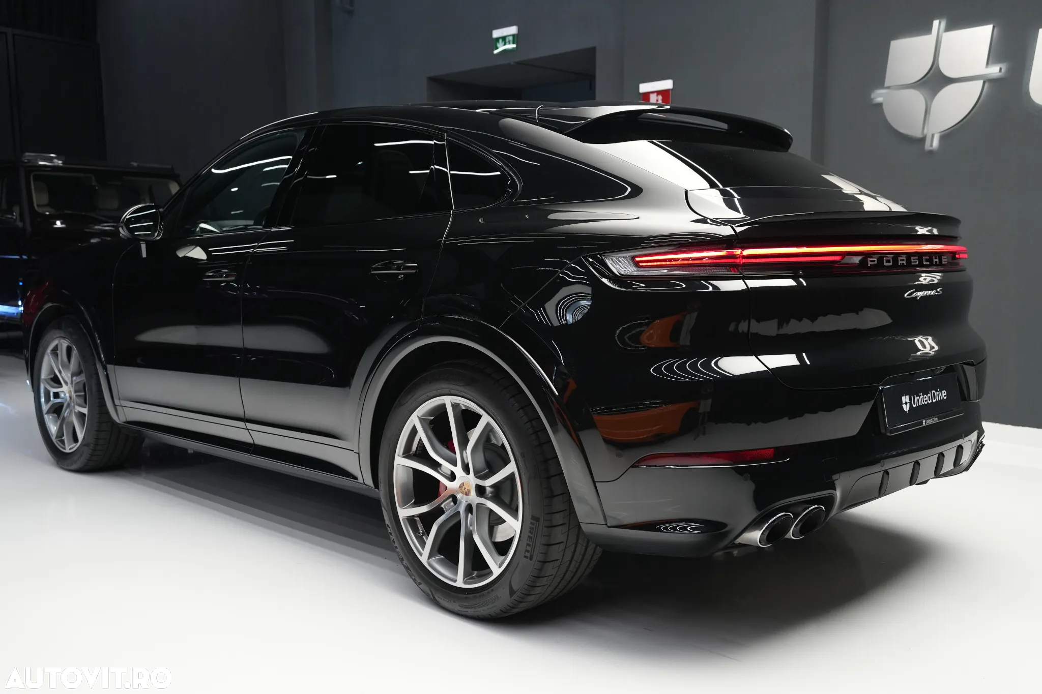 Porsche Cayenne S - 27