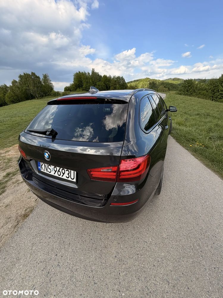 BMW Seria 5 520d xDrive - 8