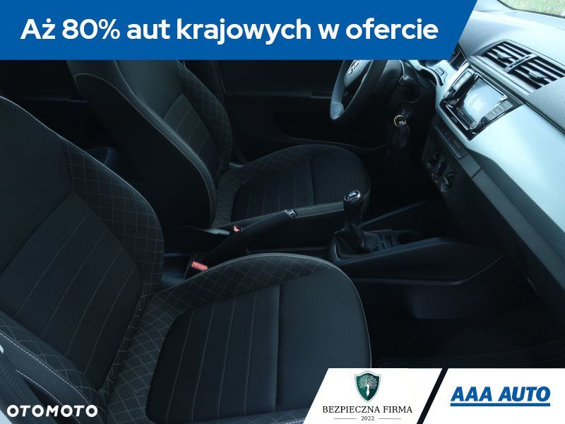 Skoda Fabia - 10
