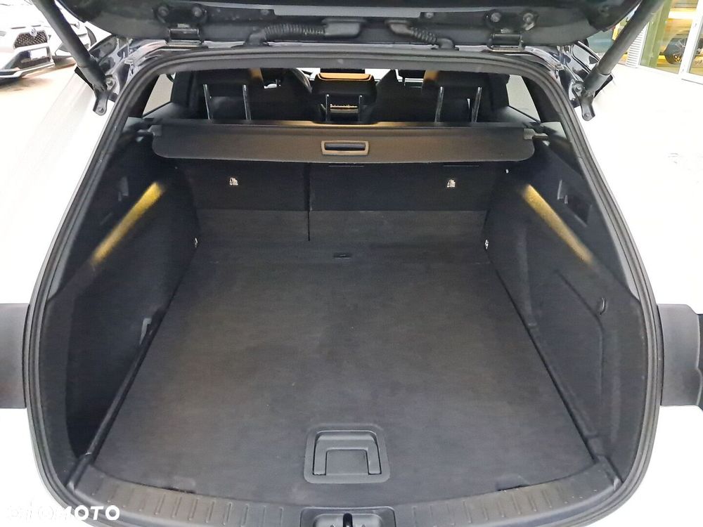 Toyota Corolla 2.0 Hybrid GR Sport Dynamic - 11