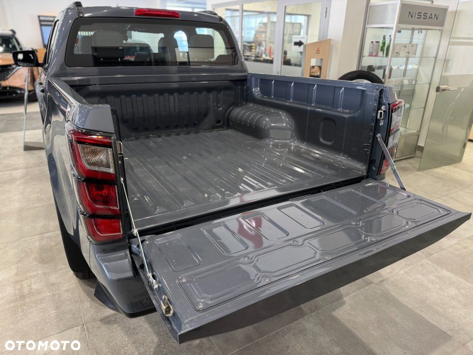 Isuzu D-Max - 5