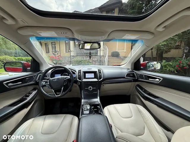 Ford Edge ver-2-0-ecoblue-twin--turbo-4wd-titanium - 4
