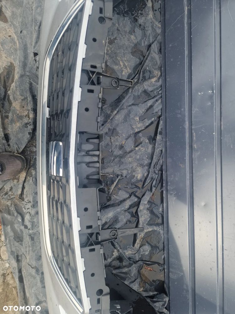 16/ zderzak przedni seat leon III - 5