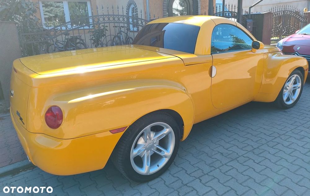 Chevrolet SSR - 15
