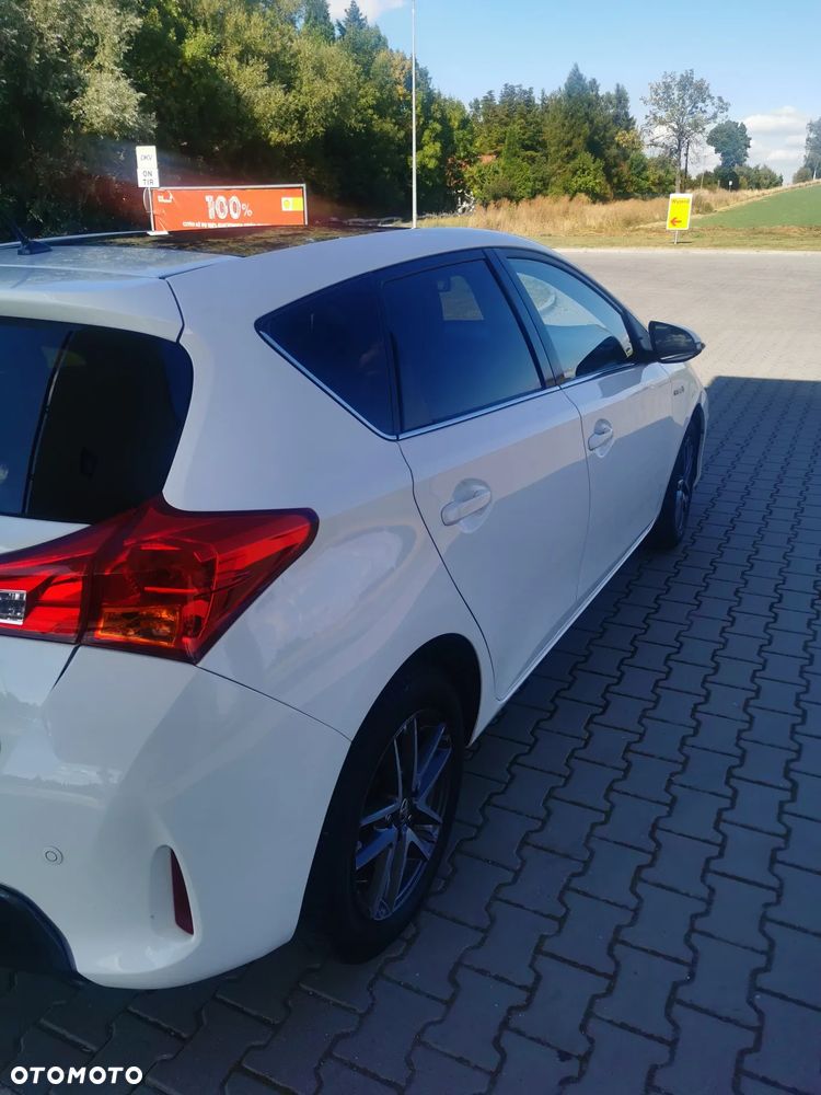 Toyota Auris - 2