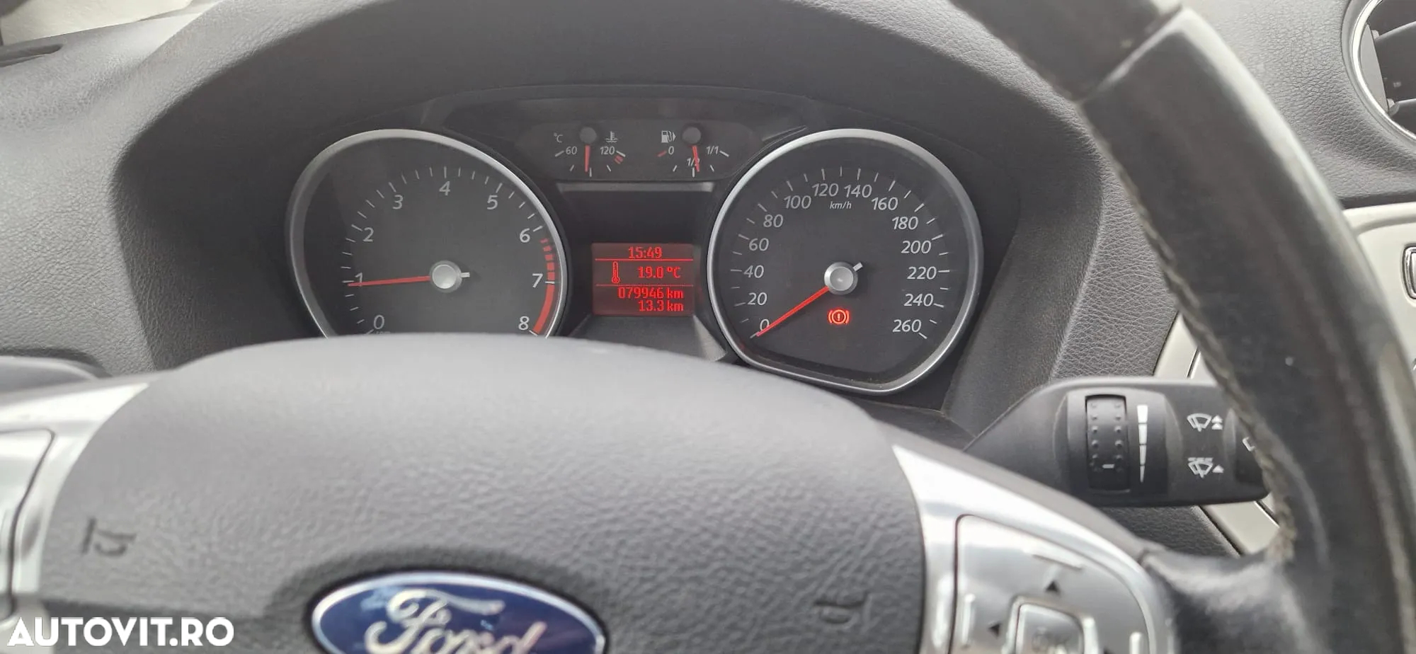 Ford Mondeo 2.0 PFi Ghia - 8