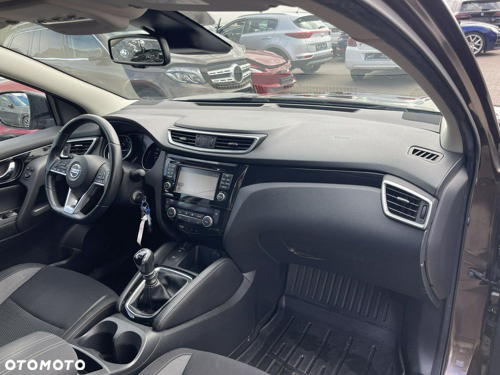 Nissan Qashqai 1.2 DIG-T N-Vision - 10