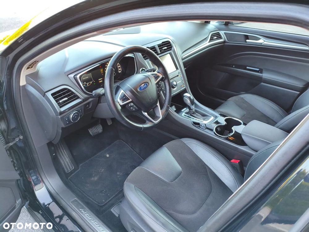 Ford Mondeo - 30