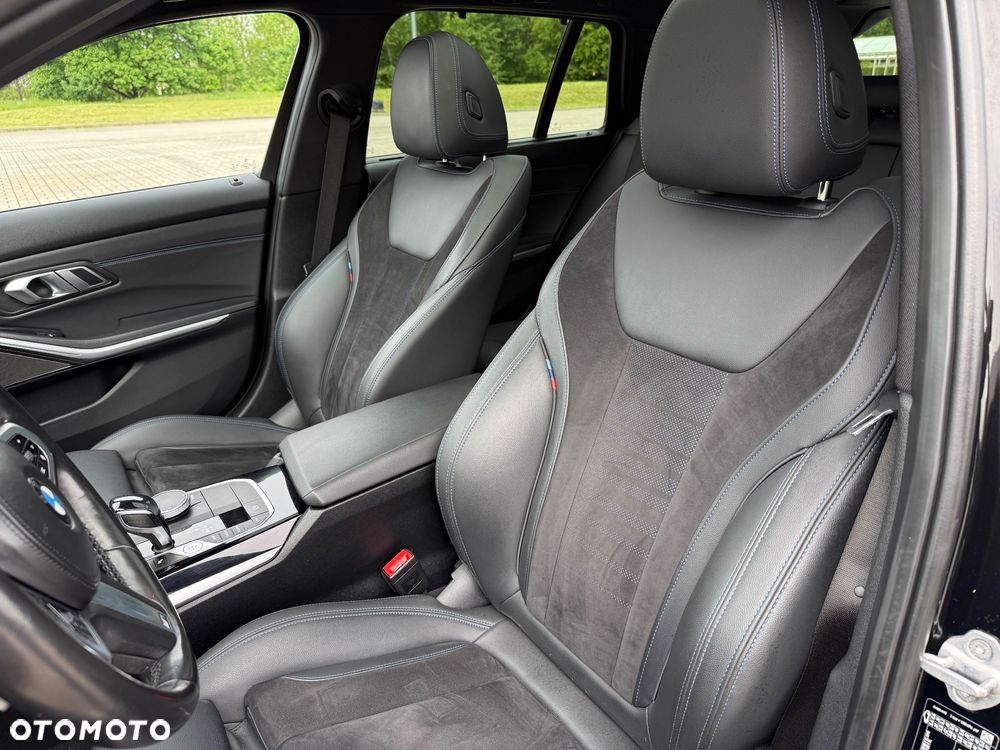 BMW Seria 3 320d xDrive MHEV M Sport sport - 19