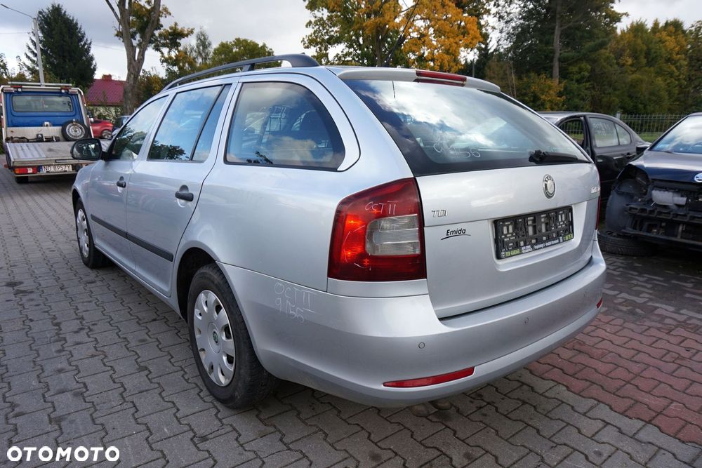 SKODA OCTAVIA II 1Z5 LIFT KOMBI 2010 9156 1.9 TDI BXE 105KM JCR SREBRNY na części - 3
