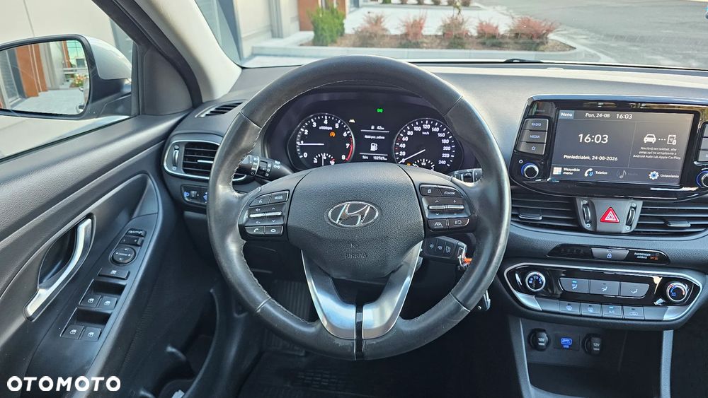 Hyundai i30 1.0 T-GDI Modern - 10