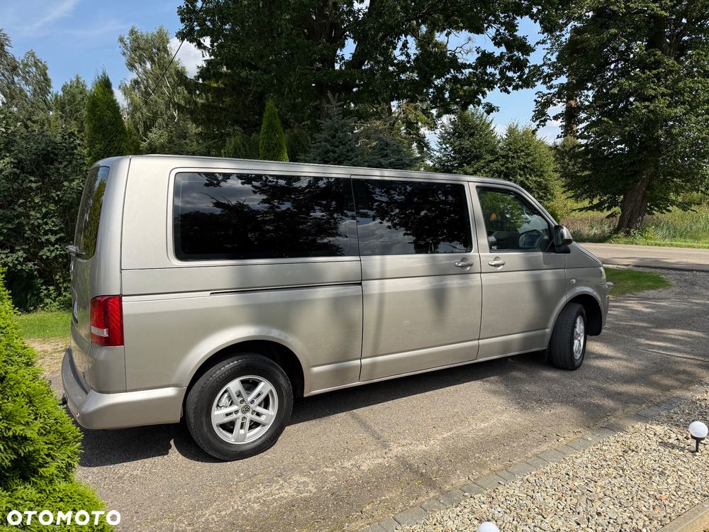 Volkswagen Caravelle - 2