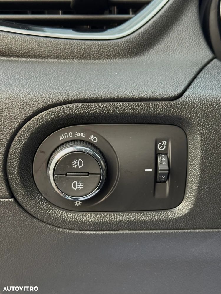 Opel Grandland X 2.0 START/STOP Aut. Ultimate - 29