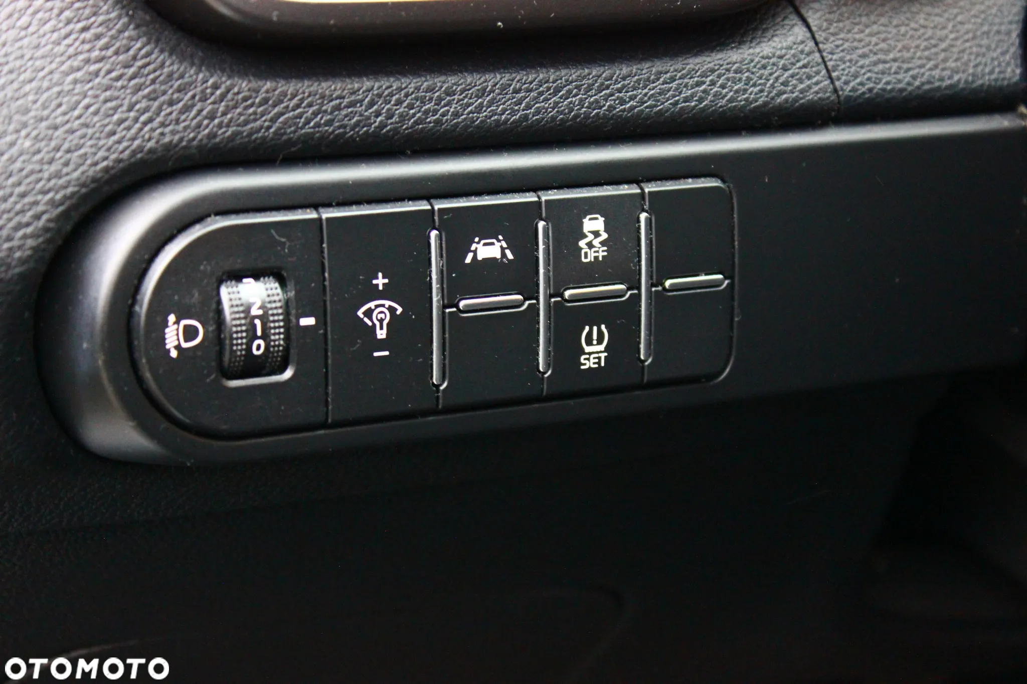 Kia Ceed 1.6 CRDi SCR S - 30