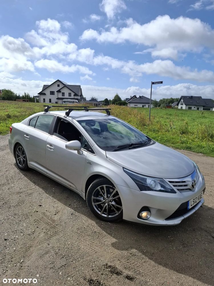 Toyota Avensis - 33