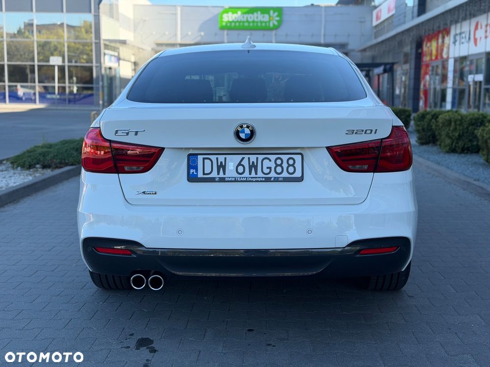 BMW 3GT 320i xDrive M Sport sport - 10