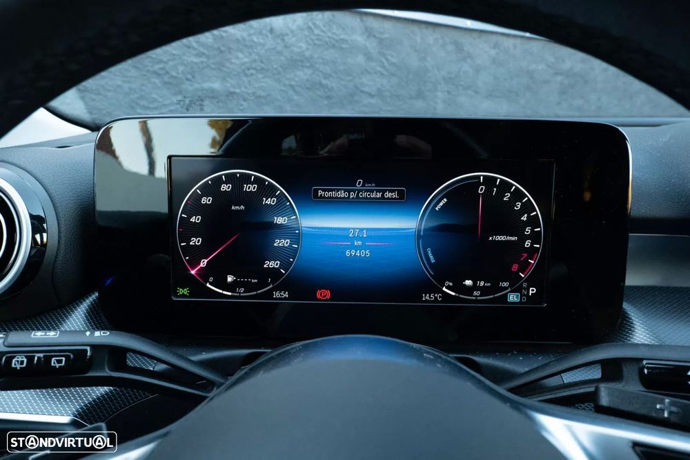 Mercedes-Benz C 300 e Avantgarde - 19