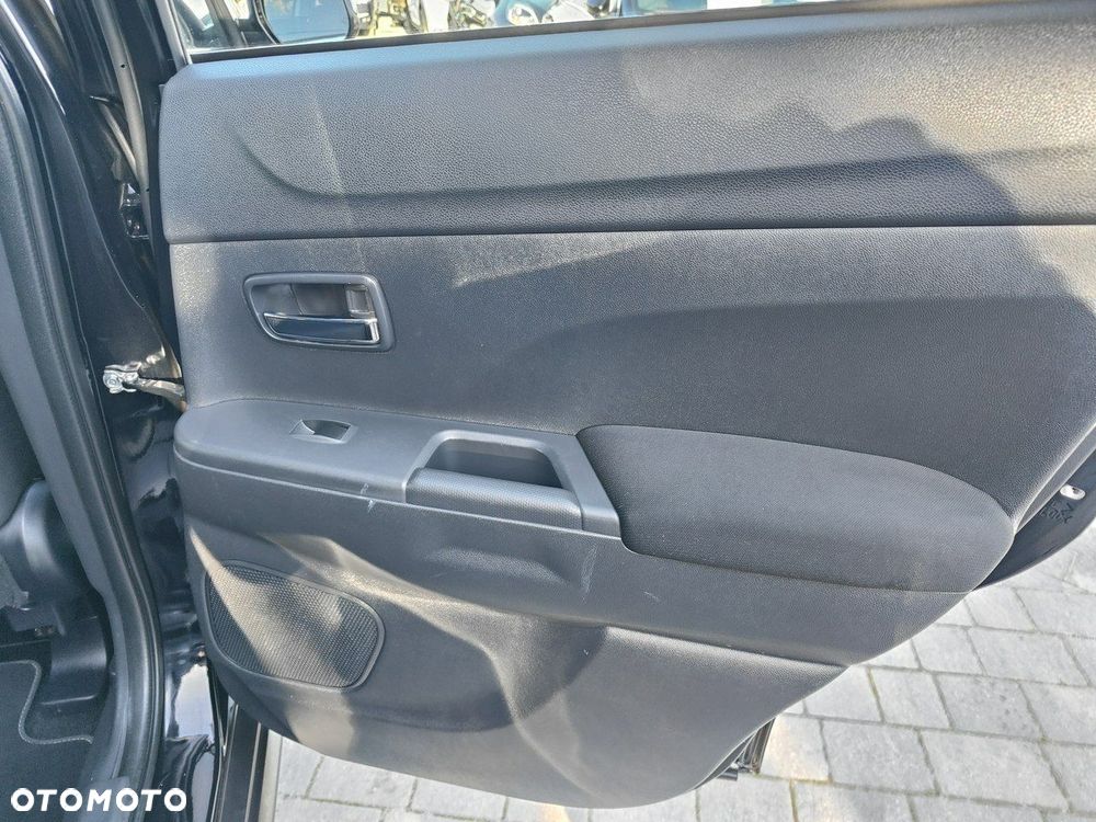 Mitsubishi ASX 1.8 DID Invite 4WD AS&G - 25