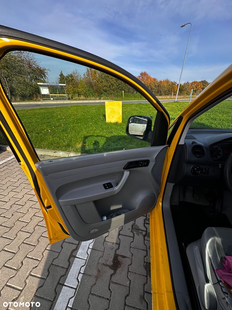 Volkswagen Caddy - 17