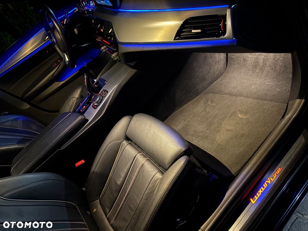 BMW Seria 5 520d Luxury Line - 25
