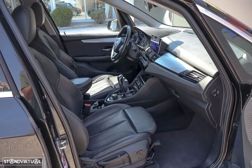 BMW 218 Active Tourer d Advantage - 16