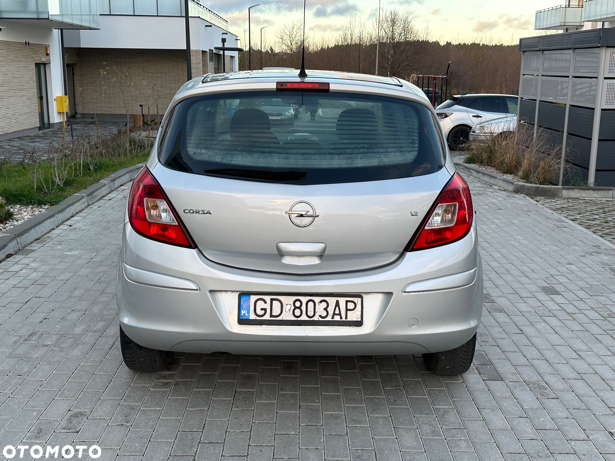 Opel Corsa 1.2 16V Edition - 5