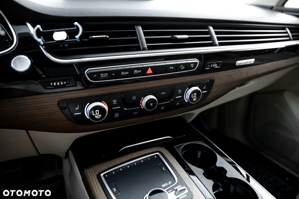 Audi Q7 - 34