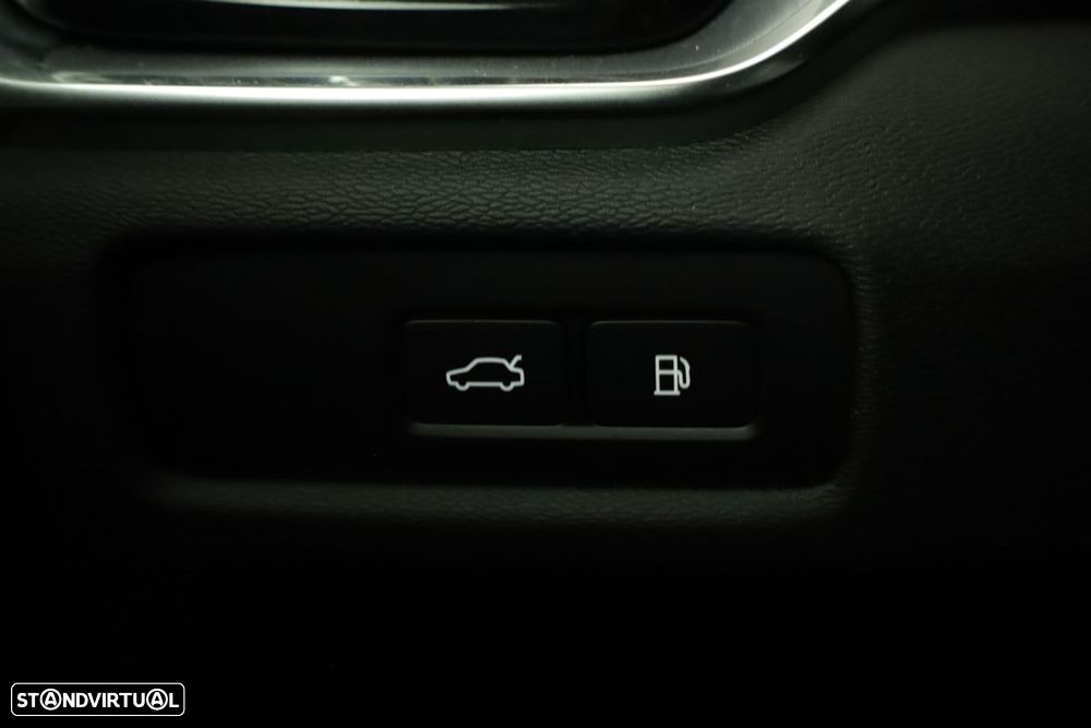 Volvo V60 2.0 T6 AWD TE Essential - 20