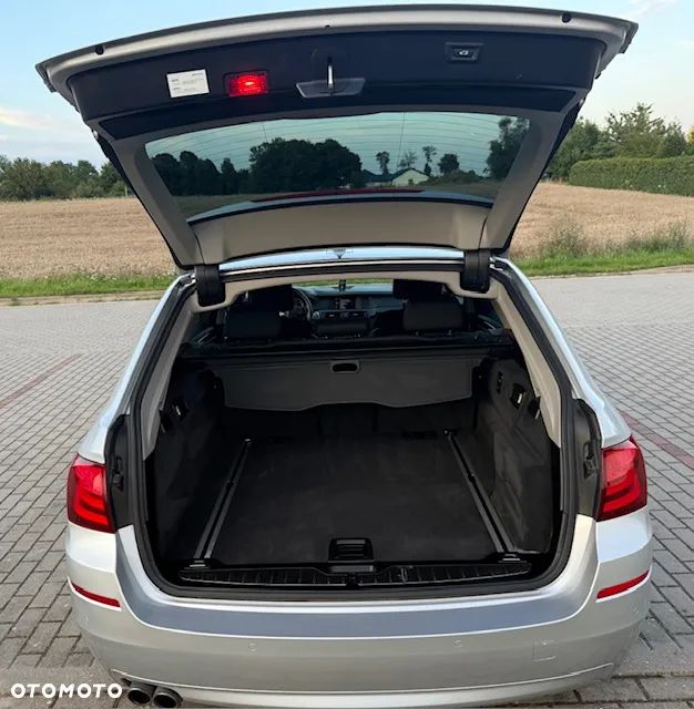 BMW Seria 5 520d Touring - 8