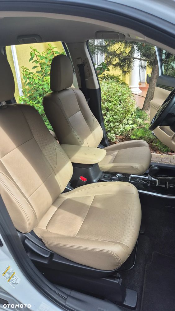Mitsubishi Outlander 2.4 4WD CVT Intense - 38