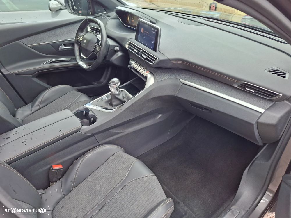 Peugeot 5008 1.2 PureTech GT Line - 21