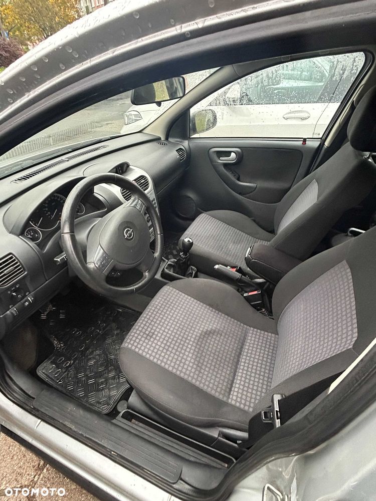 Opel Corsa - 3