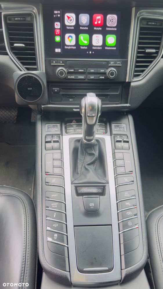Porsche Macan - 17