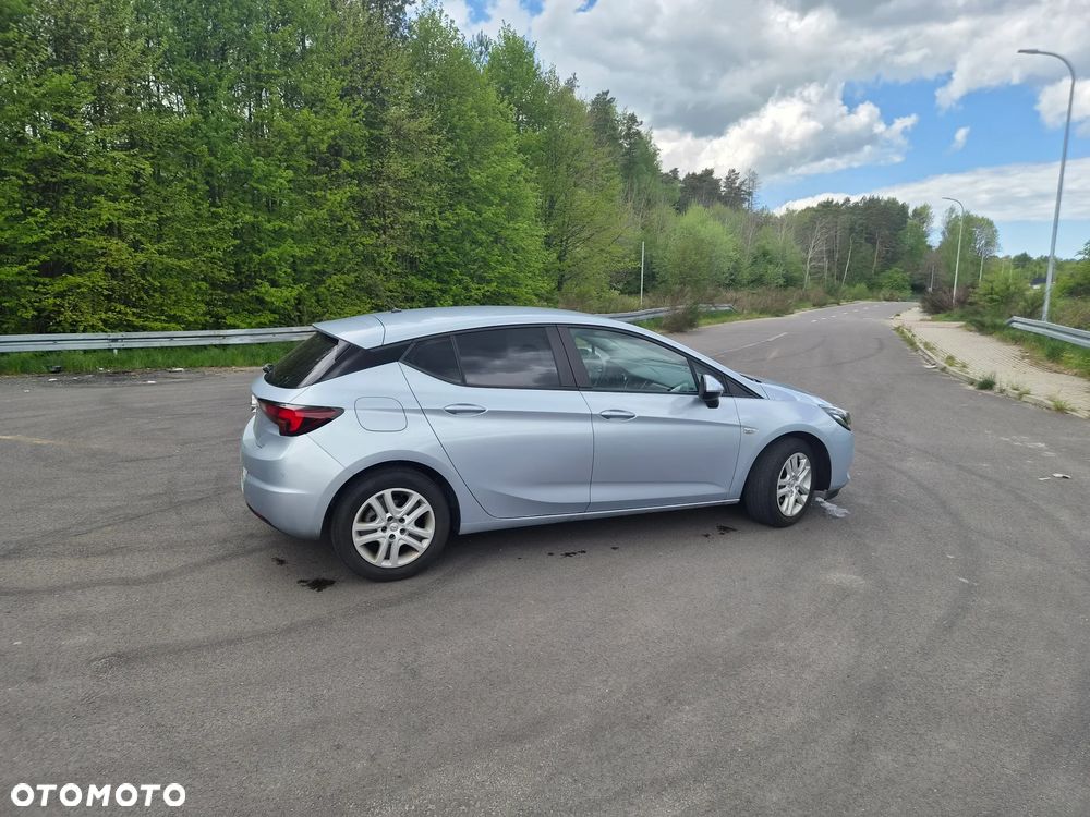 Opel Astra 1.2 T Edition S&S - 9