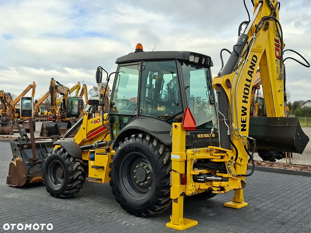 New Holland B110 C / Joystick / Koparko Ładowarka / - 9
