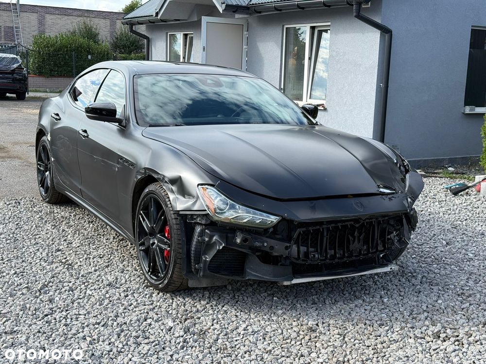 Maserati Ghibli GranSport - 4