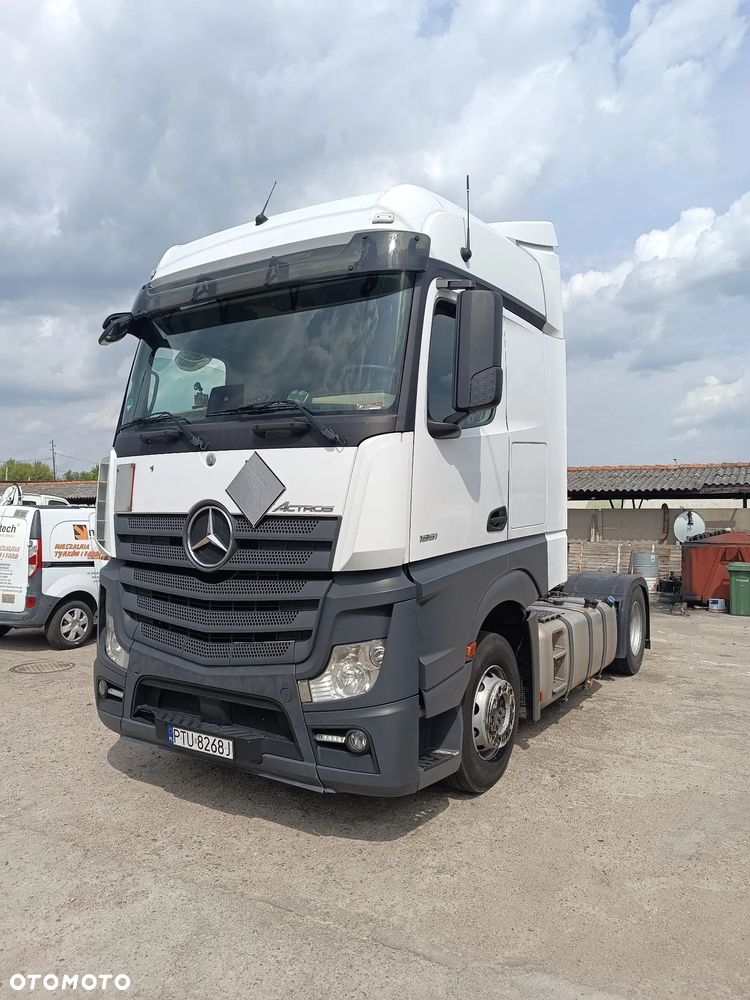 Mercedes-Benz Actros - 1