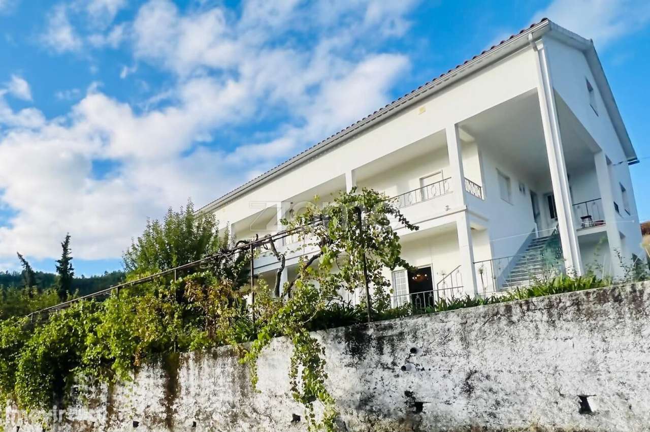 Moradia T6 e sótão, Brejas do Barco - Cambas - Oleiros - Grande imagem: 2/60