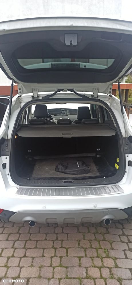 Ford Kuga 2.0 TDCi 4x4 Titanium - 16