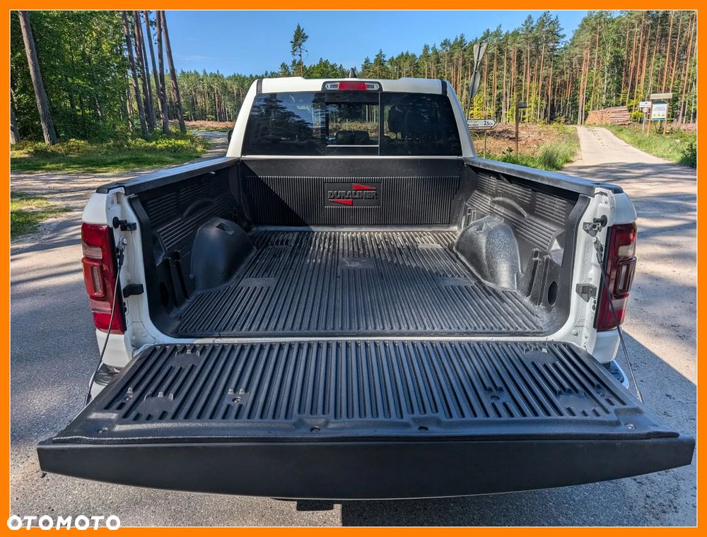 RAM 1500 Quad Cab Laramie