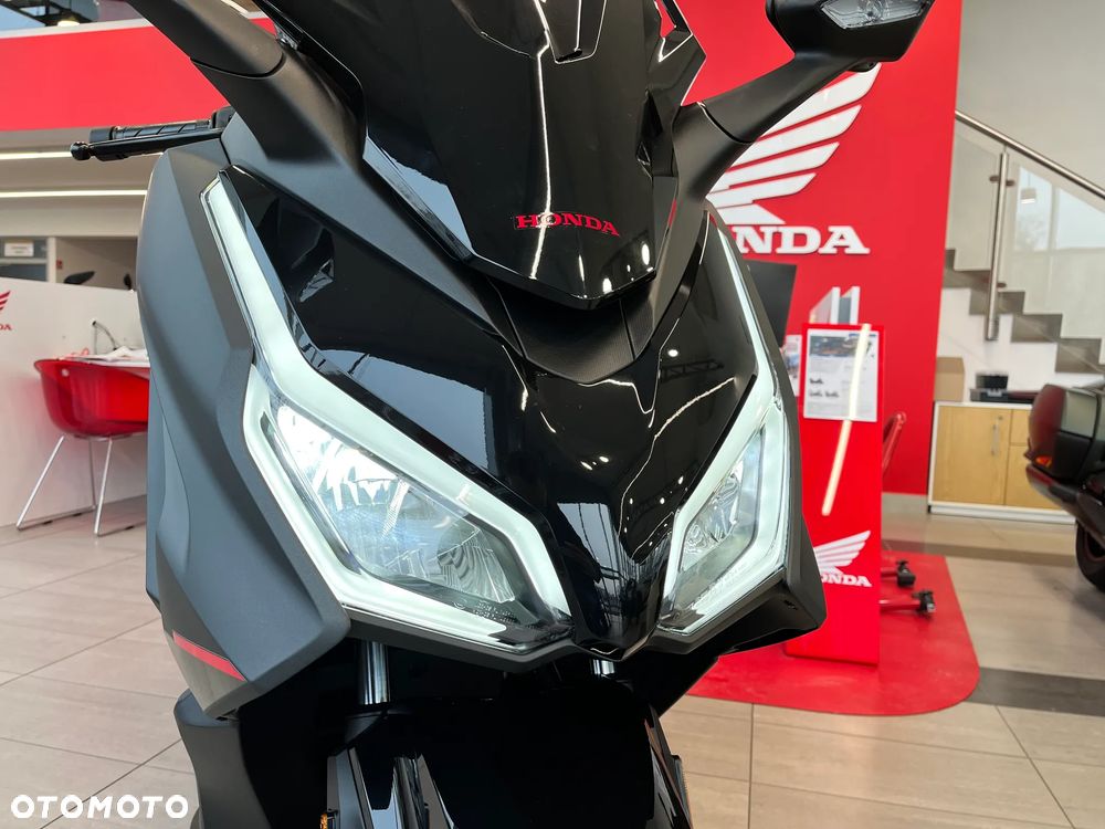 Honda NSS - 15