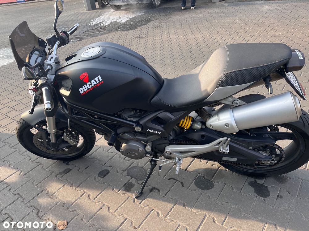 Ducati Monster - 2