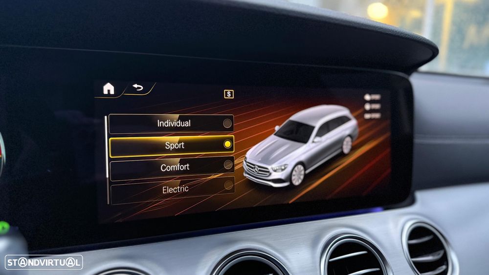 Mercedes-Benz E 300 de AMG Line - 24