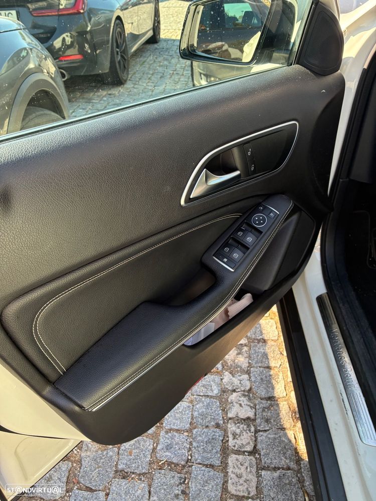 Mercedes-Benz GLA 180 d Urban - 3