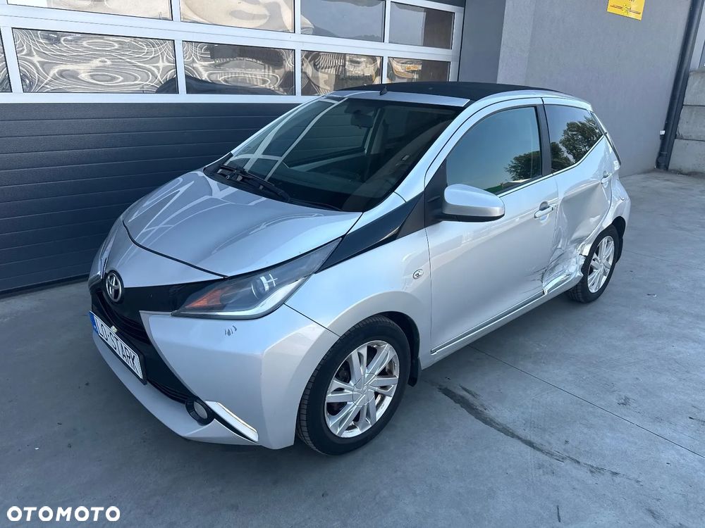 Toyota Aygo x-wave - 3