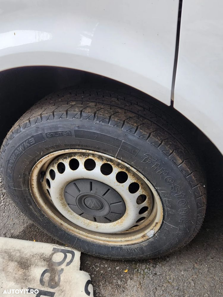 Volkswagen Transporter - 12