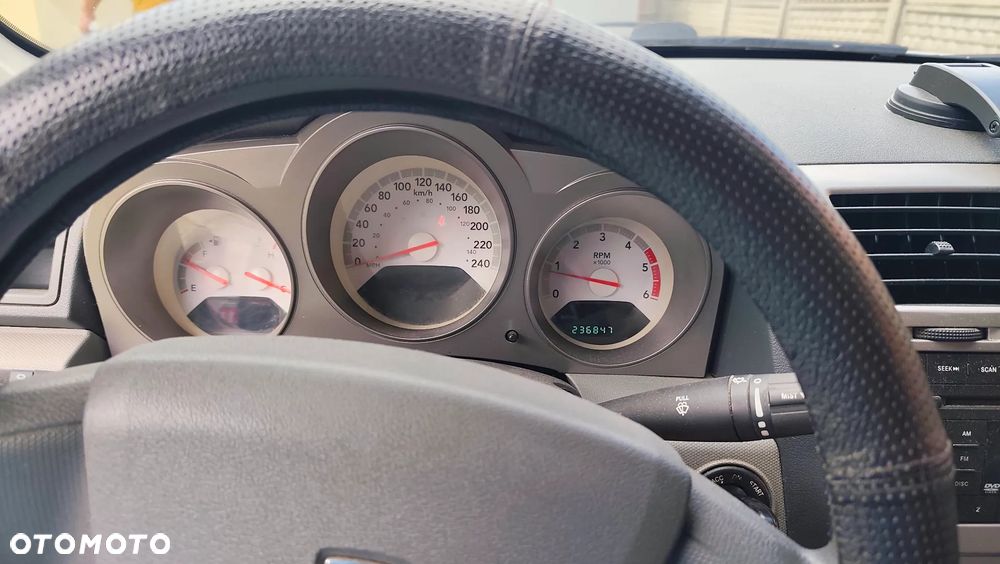 Dodge Avenger 2.0 CRD SE - 10